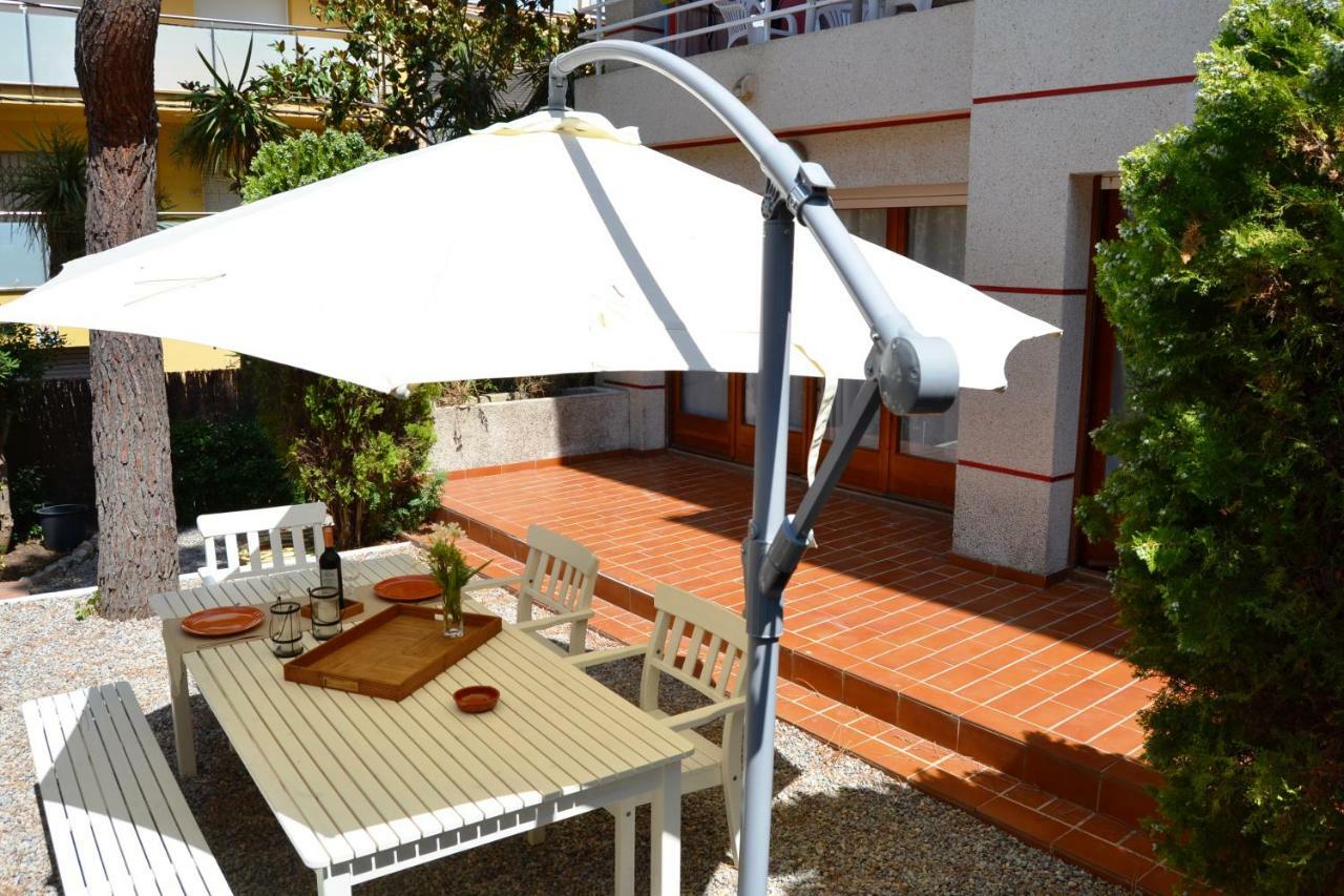 Apartamento Con Jardin Platja D'Aro Apartment ภายนอก รูปภาพ