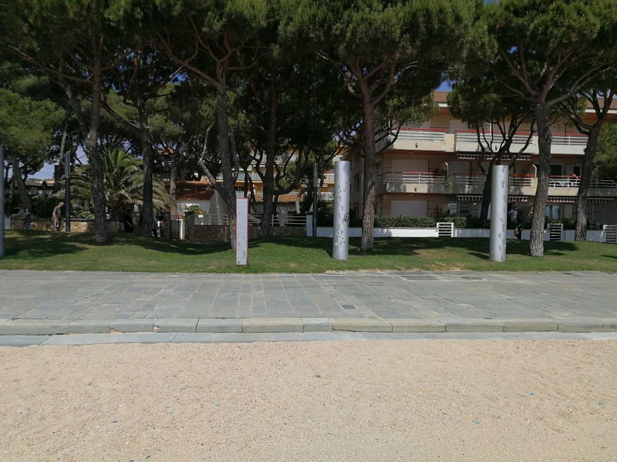 Apartamento Con Jardin Platja D'Aro Apartment ภายนอก รูปภาพ